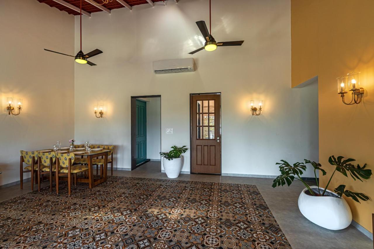Saffronstays Mariposa By The River Rio, Карджат Екстериор снимка