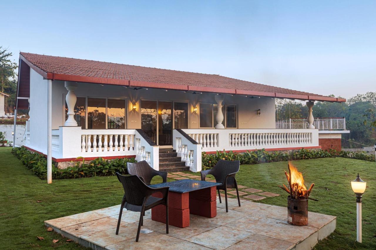 Saffronstays Mariposa By The River Rio, Карджат Екстериор снимка