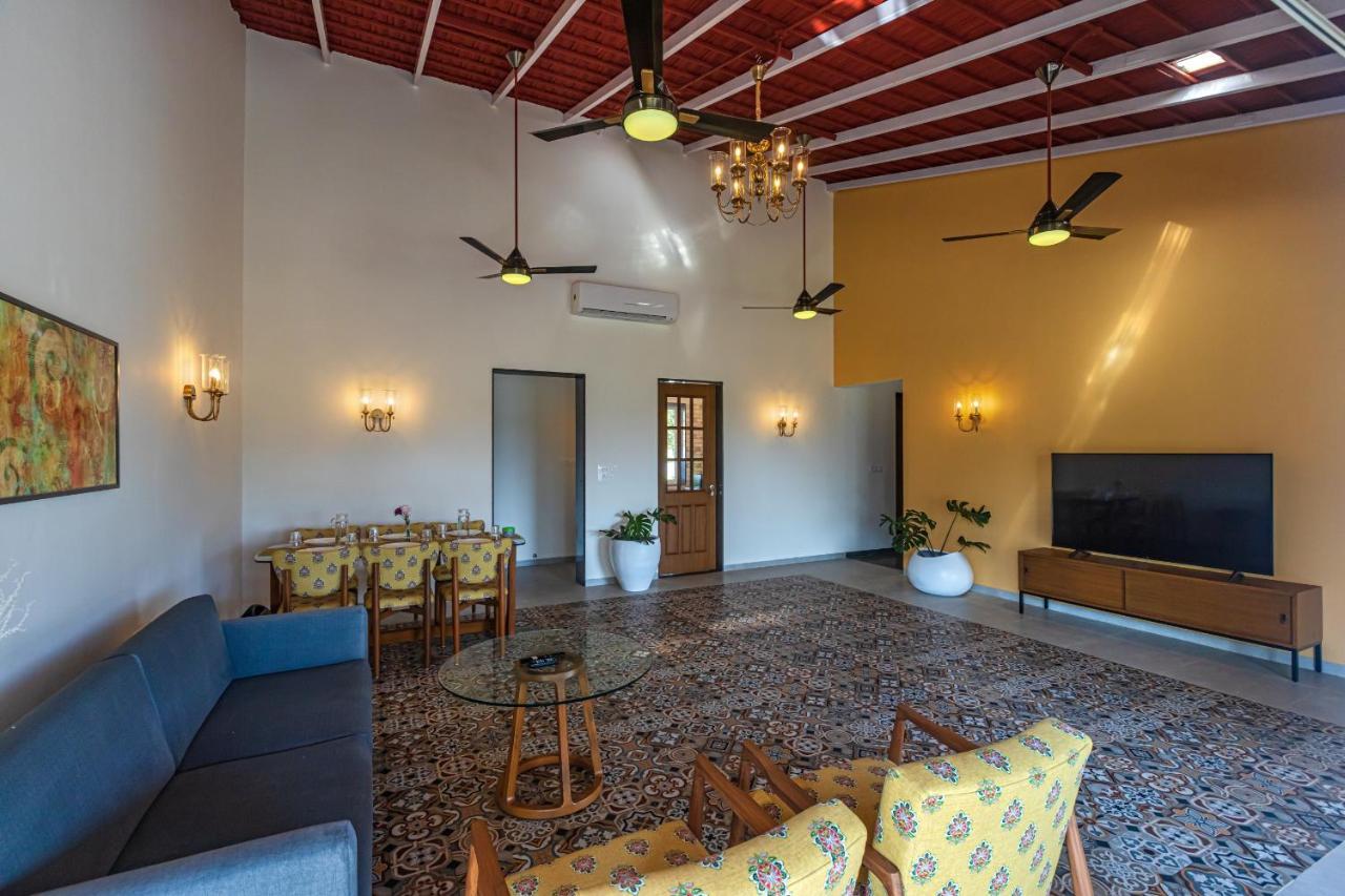 Saffronstays Mariposa By The River Rio, Карджат Екстериор снимка